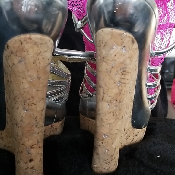 Sandals - Picture 3 of 4